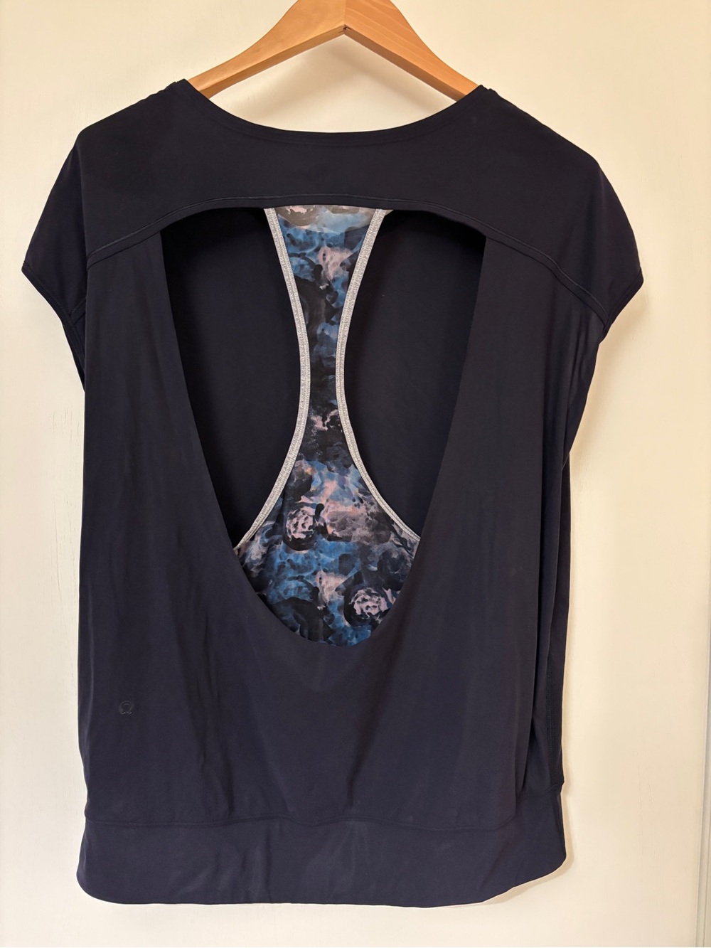 lululemon Racerback Tee Size 6 If You’re Lucky Short Sleeve Mesh Floral Athletic